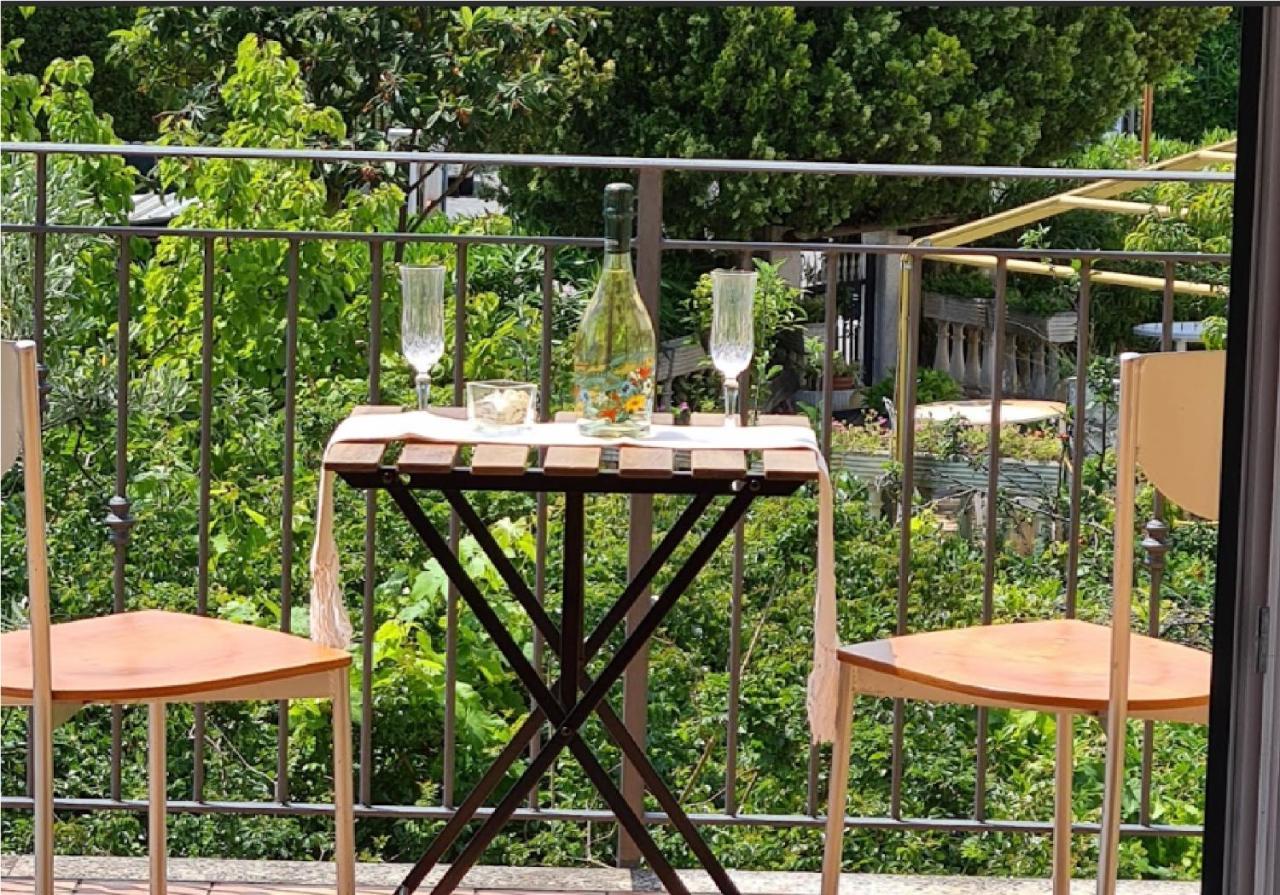 La Terrazza Sui Limoni - Suite Degli Ospiti - Mare, Escursioni A Piedi O Bike, Falesie Per Arrampicate Cisano sul Neva Εξωτερικό φωτογραφία